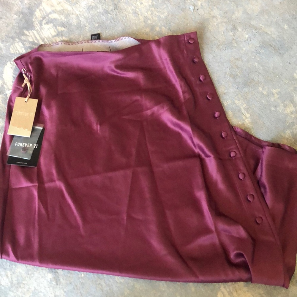 Midi satin skirt